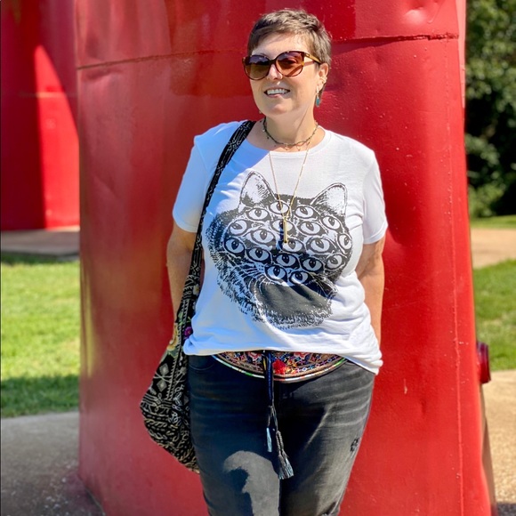 Welcome to My Closet! - Picture 2 of 8